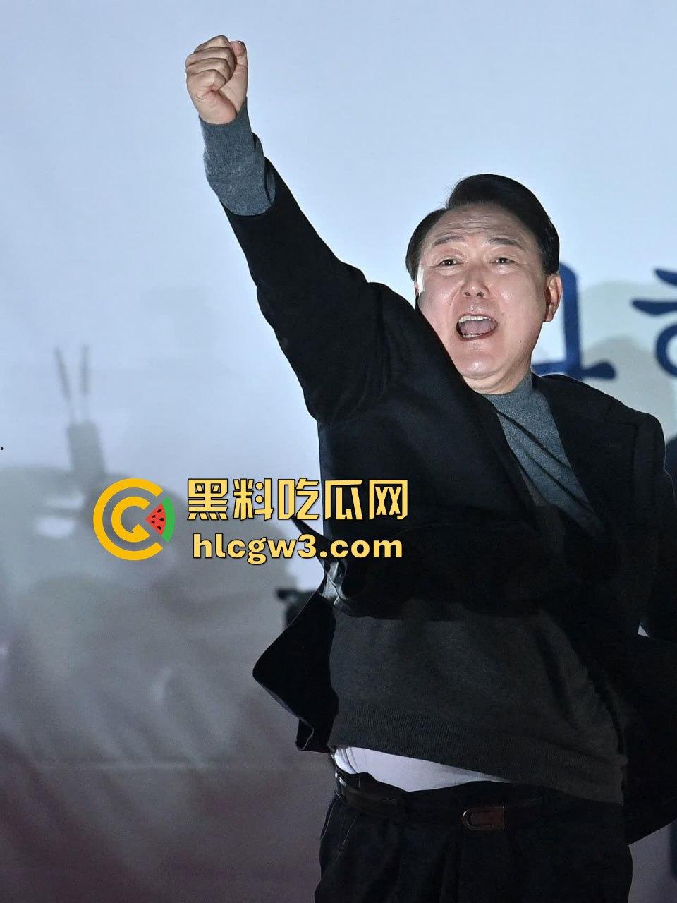 首尔之春恋爱脑总统『 尹锡悦』深夜全国戒严只为护妻子 第一夫人为让他稳住总统宝座睡遍军方高层！  第31张