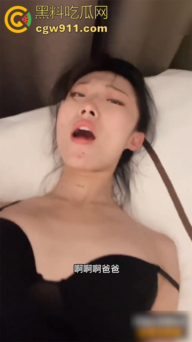 二手车就怕前车主有钥匙，苏州大奶长腿骚逼【杨思婷】，背着现男友约炮前男友，被男友发现后报复性操逼！  第9张