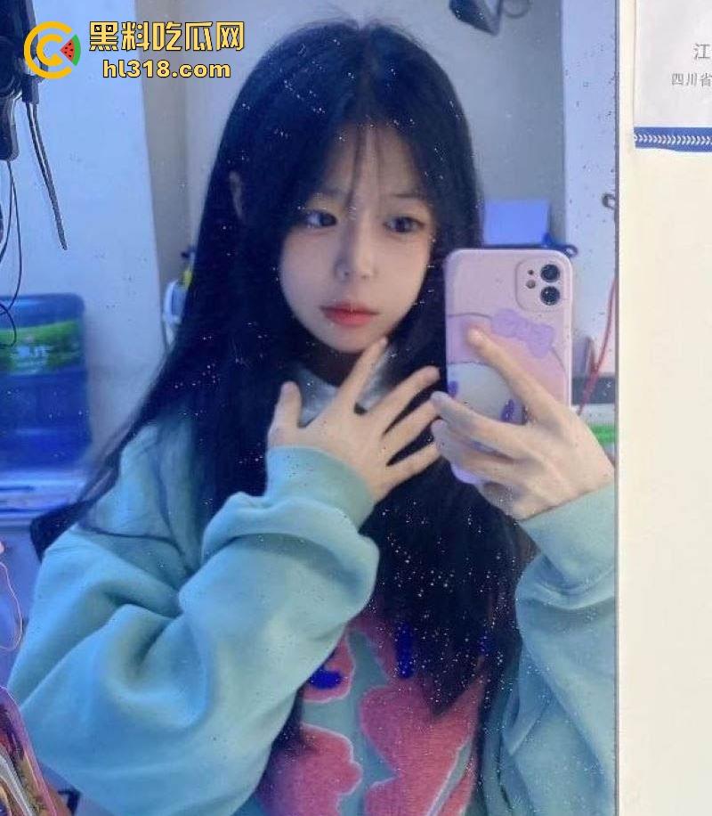 黑龙江极品萝莉【刘文玲】约炮视频曝光，反差母狗相约车震，后排极限口交骑乘，敏感小穴高潮颤栗不止！  第2张