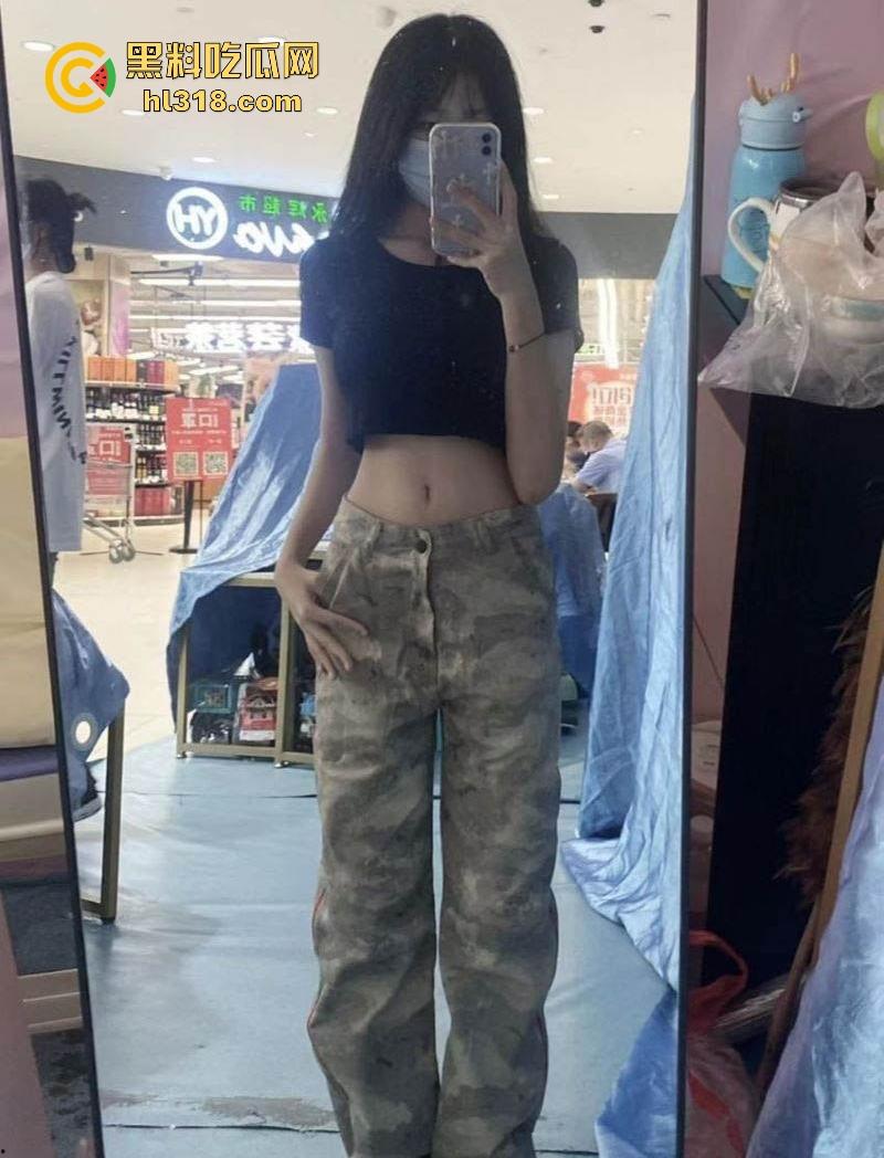 黑龙江极品萝莉【刘文玲】约炮视频曝光，反差母狗相约车震，后排极限口交骑乘，敏感小穴高潮颤栗不止！  第3张