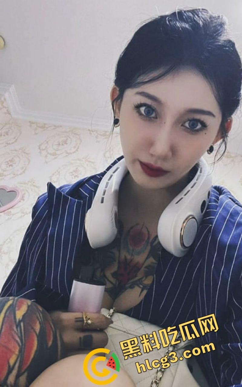 快手爆炸丑闻！纹身女神『彤謌』与榜大哥私会渔网做爱视频外泄，清纯颜值暗藏“风骚”真相！  第10张