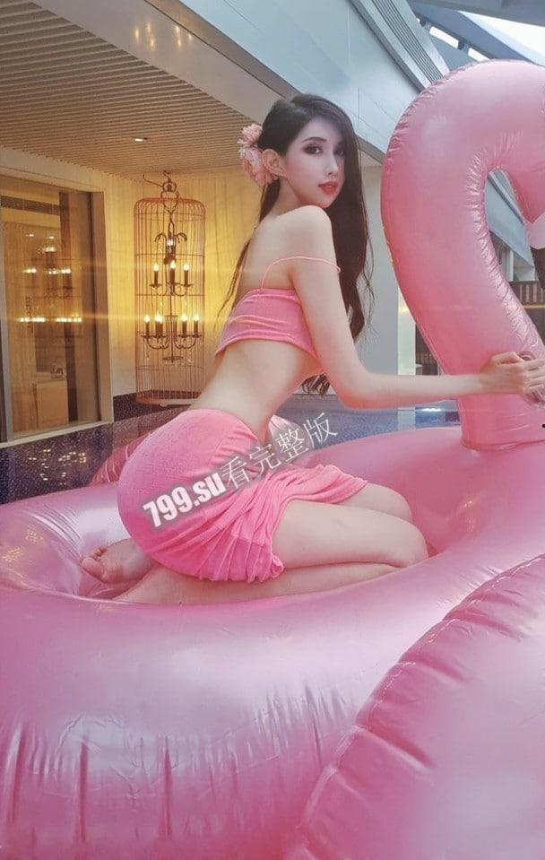 抖音百万粉丝！九头身 1.84 米红唇艳女仆葛征 土豪 1V1 视频泄漏！  第5张