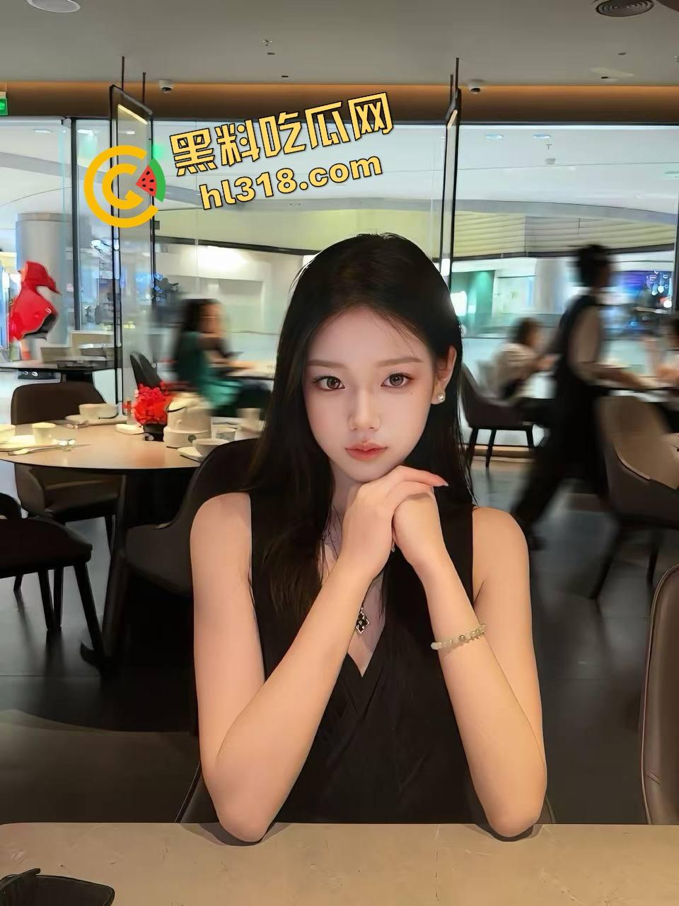 小鬼子财阀泳池淫趴曝光，巨乳尤物泡在泡泡池里，被富豪轮流后入爆操，水声浪叫混成一首交响曲！  第4张