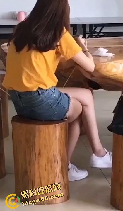 国产乱伦猛男真下药迷奸亲妹，暴力打桩嫩妹昏迷不醒，黑骚丛林逼水嫩喷浆，无套内射狂抽高颜值酮体爽翻天！  第2张