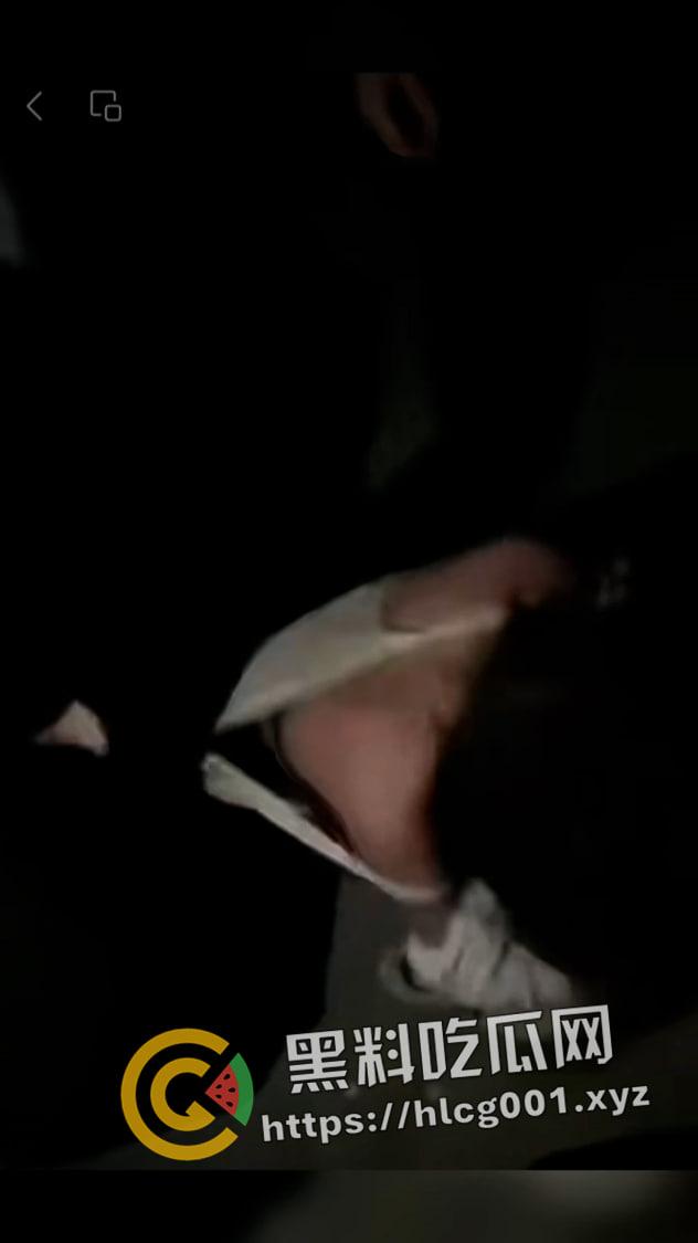 孝义商业街围殴女孩事件！衣服都给扯烂了 霸凌者面目全曝光 竟然全是小仙女 现场视频流出  第4张