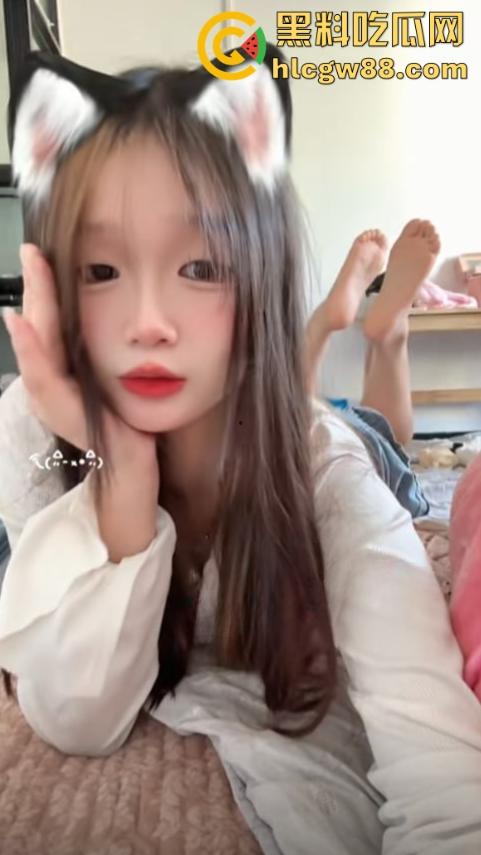 抖音高颜值嫩妹【袁帅】极品身材性感学生妹 私下兼职做骚鸡 1V1裸聊视频流出 内容炸裂! 第7张 抖音高颜值嫩妹【袁帅】极品身材性感学生妹 私下兼职做骚鸡 1V1裸聊视频流出 内容炸裂! 第7张