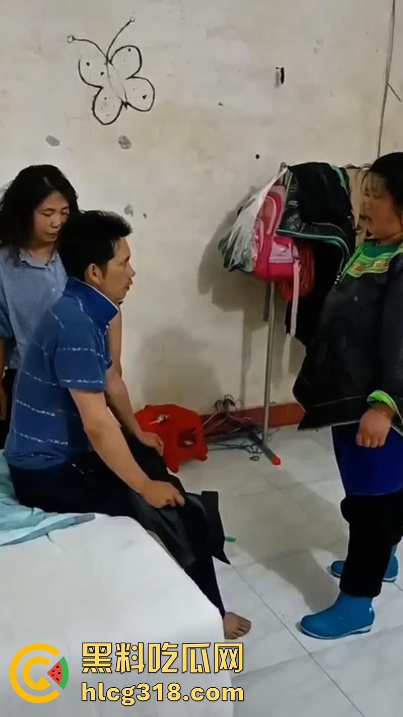 肥猪妻子带人捉奸，老公竟出轨同村骚妇，趁老公外出打工睡遍全村，果然玩的就是个骚劲啊！  第10张