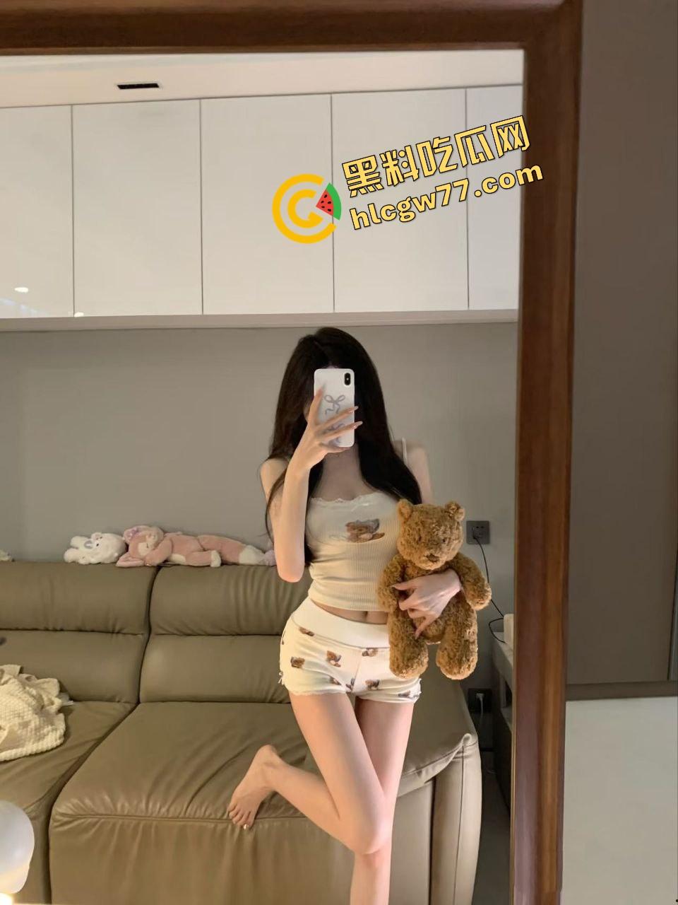 安徽金贸大学大三学妹【李娜娜】为买LV忍肛门塞茄子，菊花肿成肉沫茄子，转头装纯骗接盘侠要彩礼！  第4张