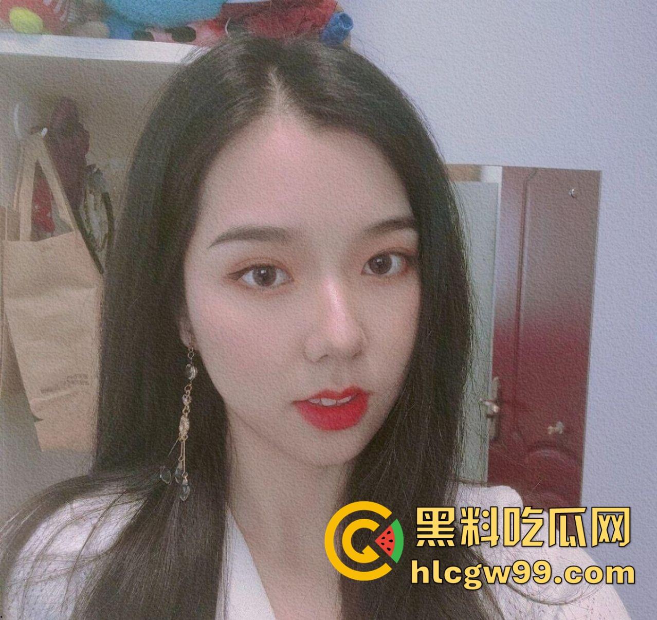 重庆OL女职员【林薇俞】职场精英变主人的反差母狗，露脸调教照疯传，骚货反差是玩的明明白白！  第4张