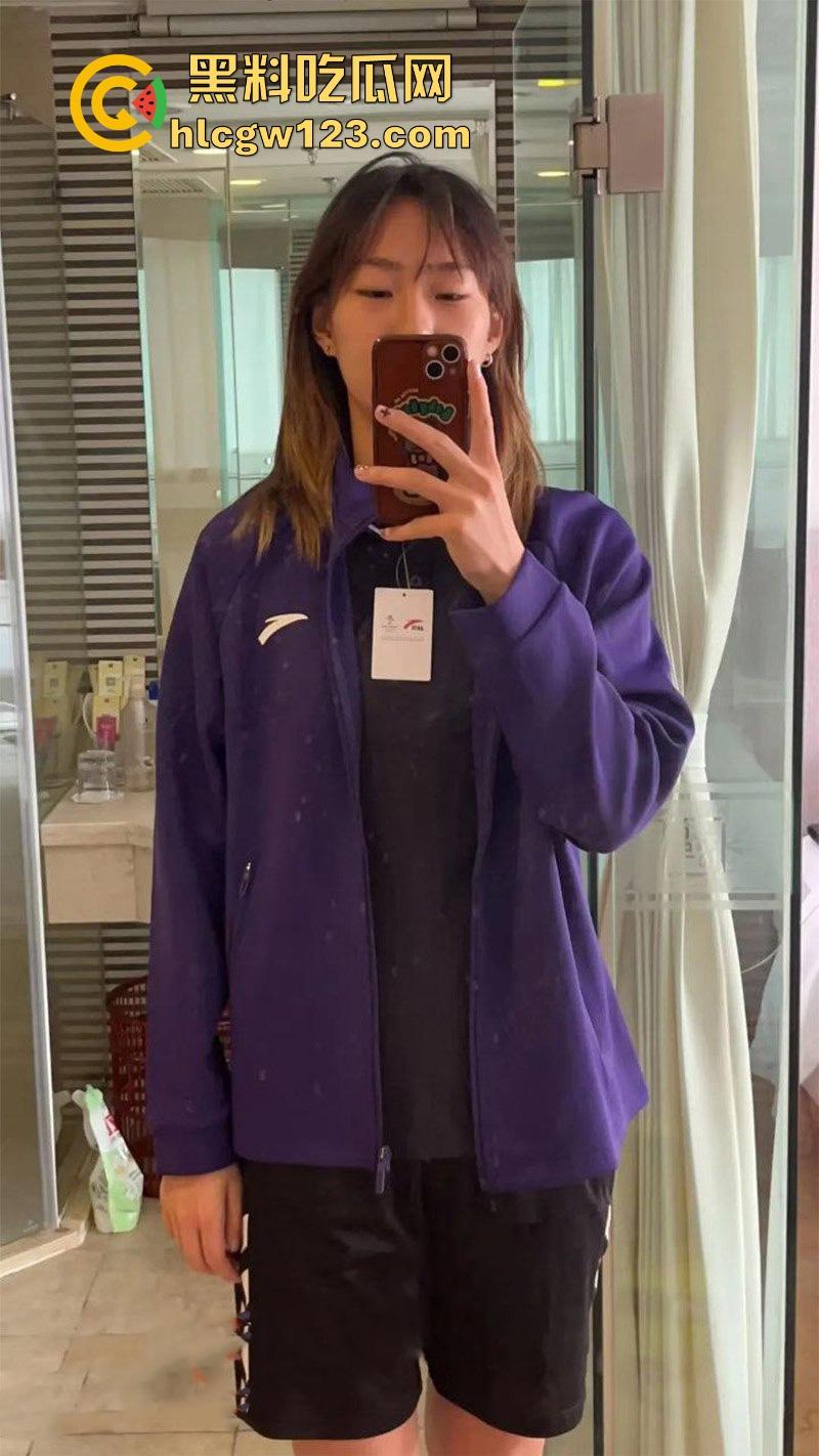 合肥师范学院手球队美女队员【李旗】约炮视频流出 雪白大长腿性感肥臀被抽打调教无套后入 !  第8张