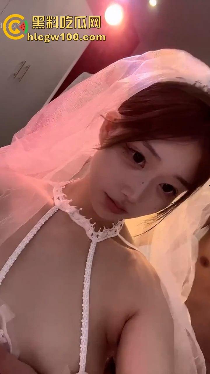 四川美术学院抖音小网红【苏韵雯】大尺度露三点吃洋人大屌啪啪 乳交榨精 又纯又欲巨淫荡  第17张