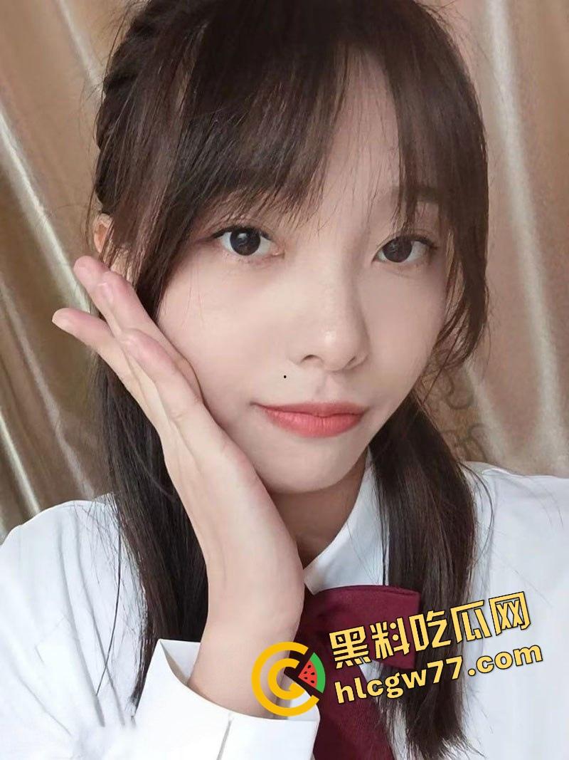 杭师院大一【苏小薇】清冷白月光实则黑丝女仆骚货，被操翻喷水私密视频疯传，学弟舔狗当场脑溢血！  第1张