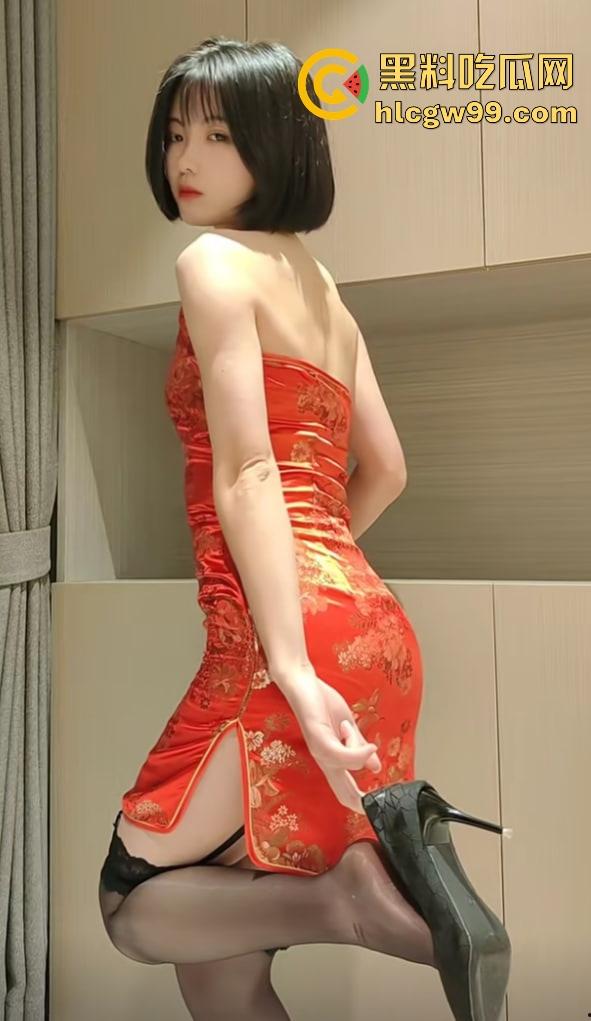 【蛇信子姐姐】抖音上岸变正经主播？当年骚母狗福利视频重现江湖，洗白被开盒爆料！  第7张