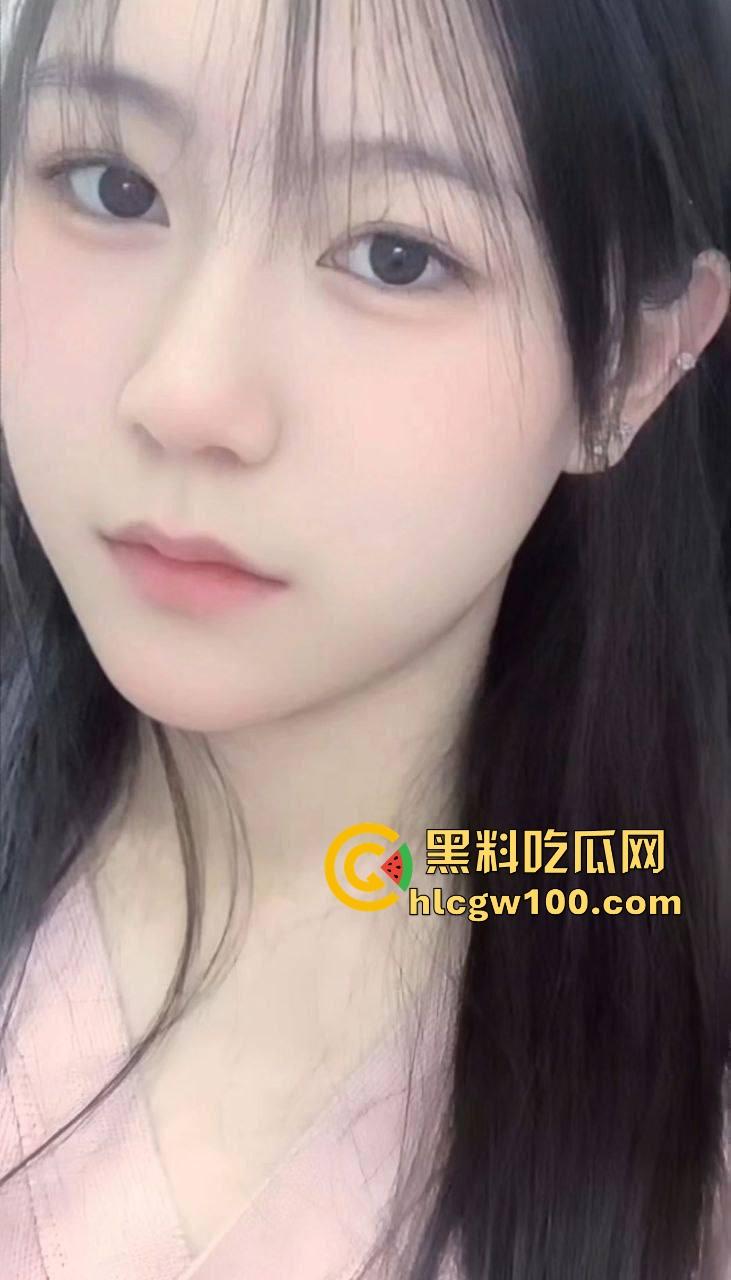 陕西08年生学生【王紫宣】私密视频曝光！嫩逼粉得像水蜜桃嫩到滴水，年轻身体就是不一样，果然是顶级白月光！  第3张