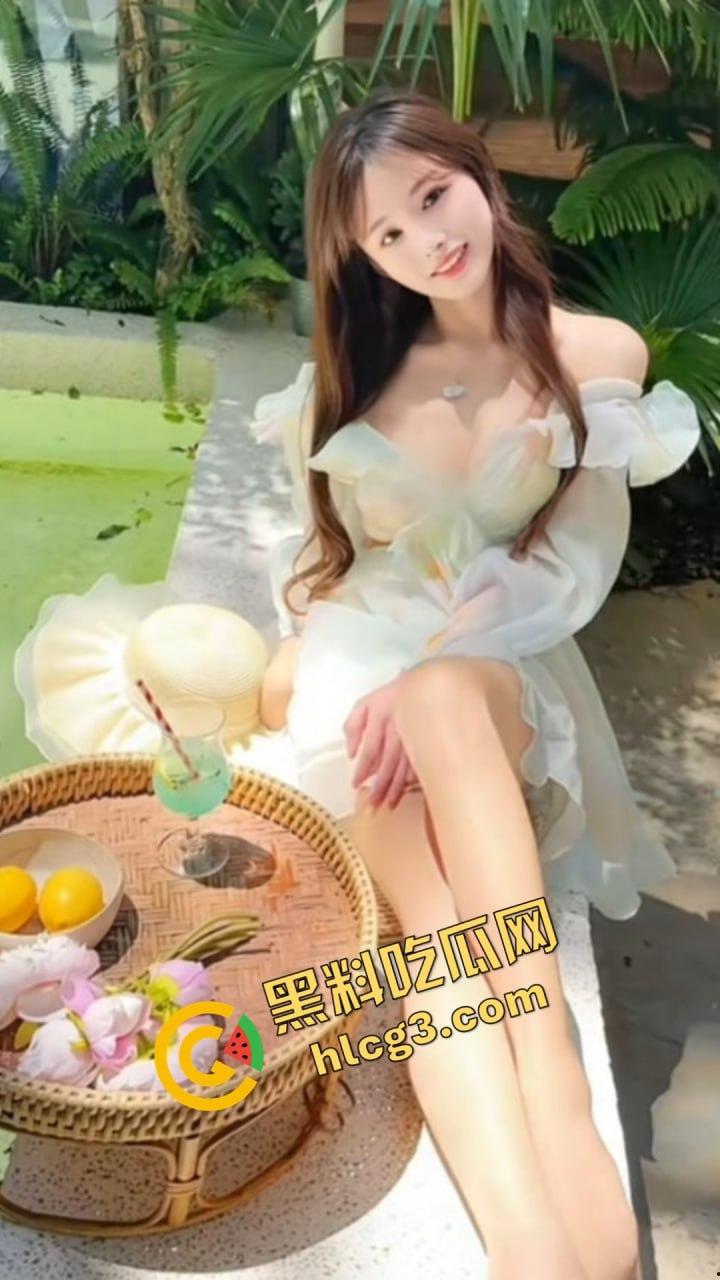 抖音主播小萌子敛财有道！高颜值野模假扮白月光，直播套路大哥疯狂打赏，私下售卖日逼视频原味丝袜！  第15张
