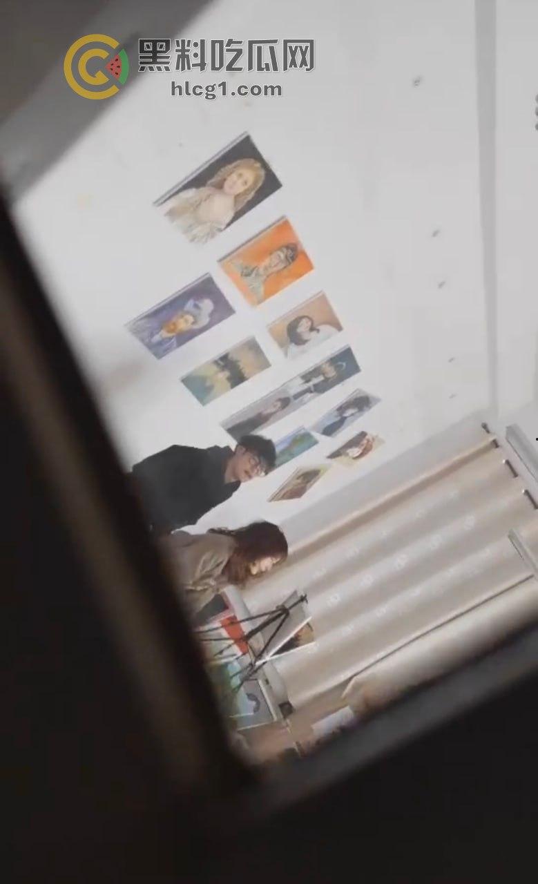 画室半夜激情野战！大学生大胆打野炮，被同学意外拍下流出，校园群炸锅！  第4张