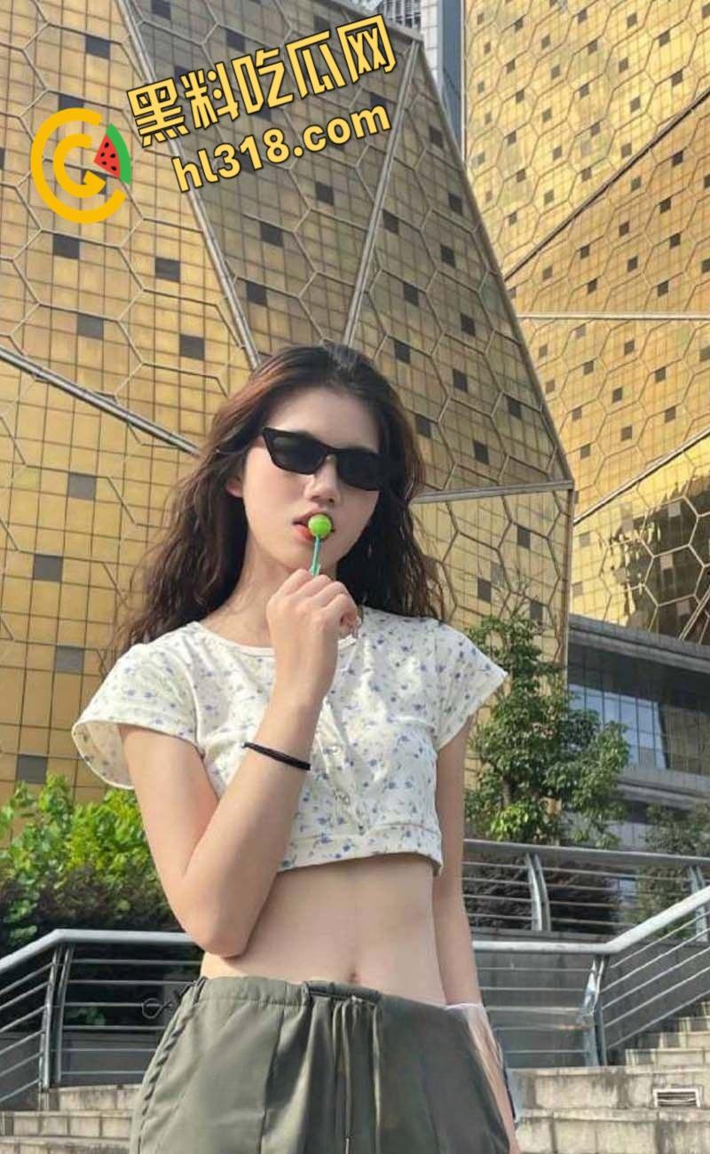 广西南宁【邓婷婷】出轨偷情约炮，绿帽男友无情曝光，清纯白袜白丝被各种爆操打桩，露脸口爆淫荡至极 !  第1张