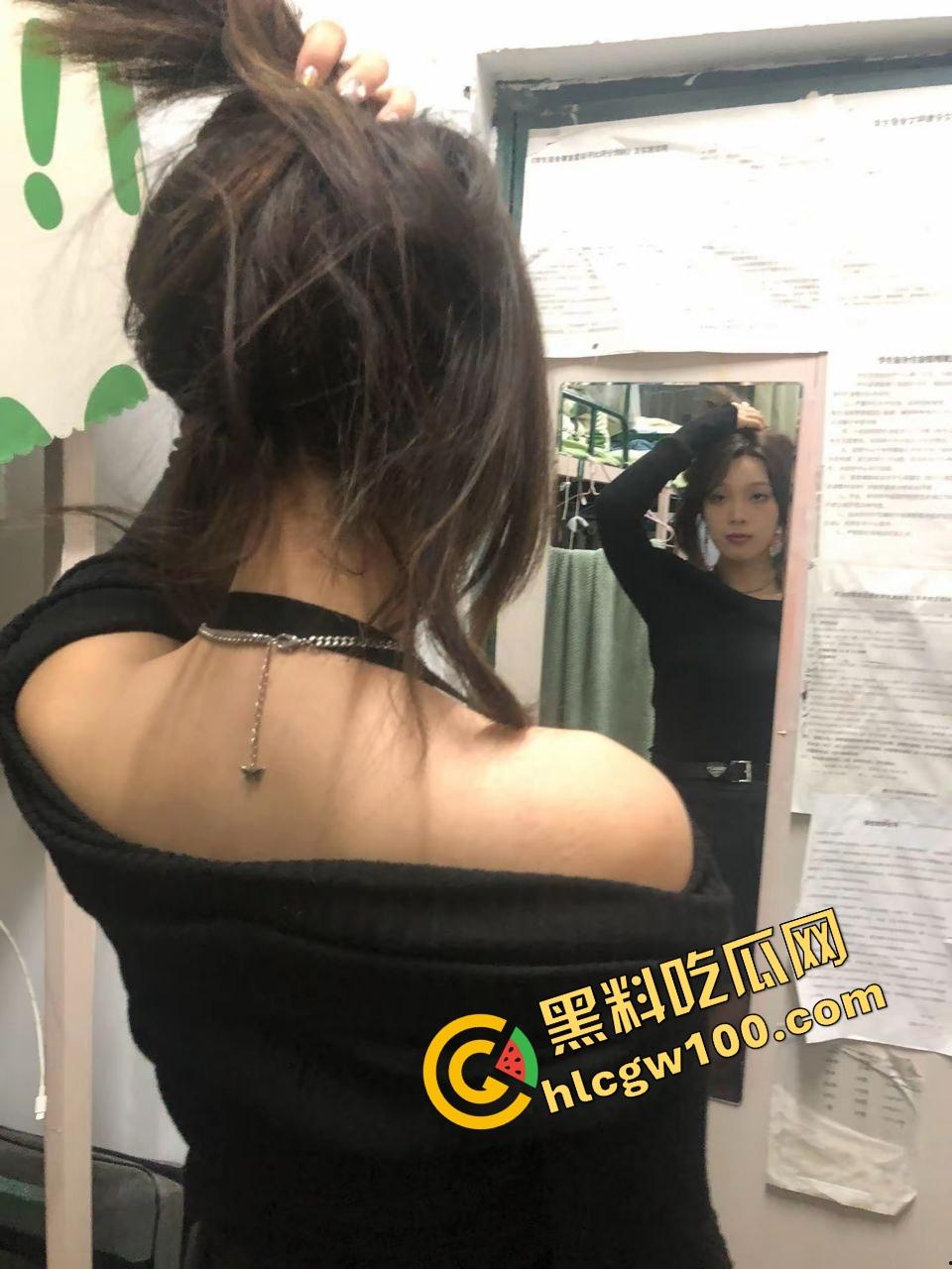 山西工程职业反差婊骚鸡【林依婷】高中破处母狗出师，深喉口爆渔网袜极致夹吸鸡巴！独家曝光流出！  第2张