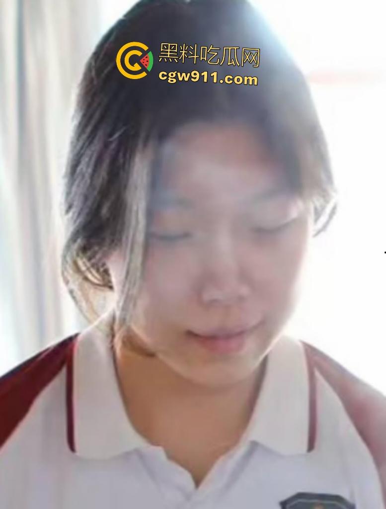 郑州大学校花【张露菲】当肉便器被调教，乖乖女上课跳蛋塞穴浪叫，学弟激情满满花式打桩爆操！  第3张