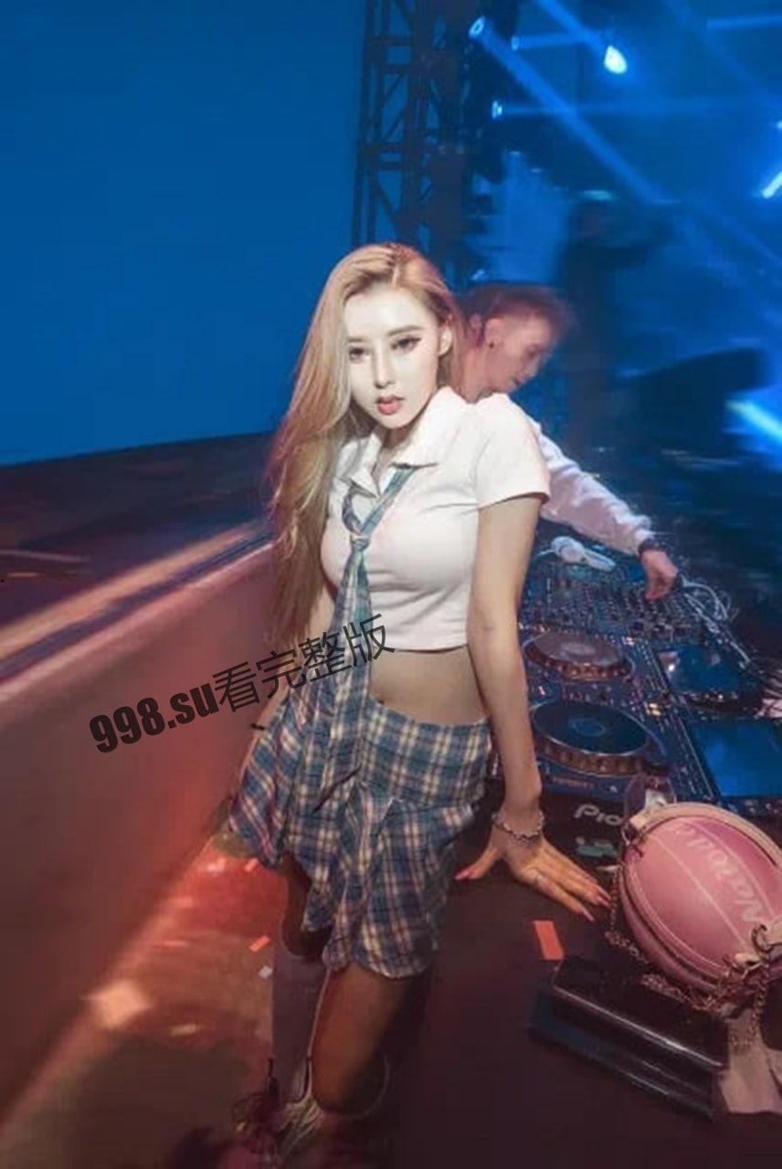 成都极品 DJ 女神艾米与炮友做爱视频流出 台上和床上反差极大  第5张