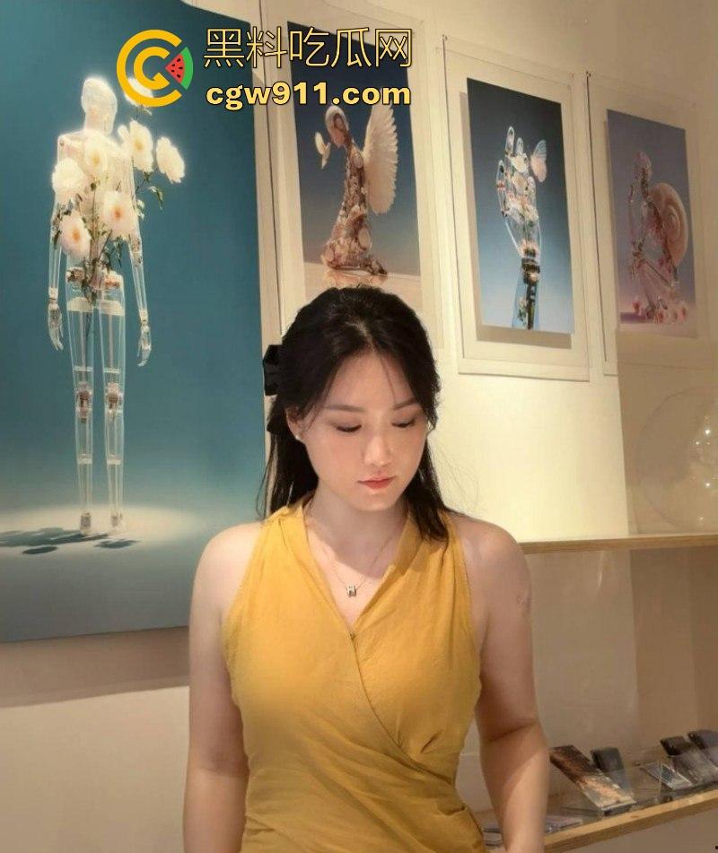 湖北宜昌新婚少妇【胡莉琴】与男友相恋6年修不成正果，分手后闪婚嫁入豪门，遭报复曝光性爱视频！  第1张