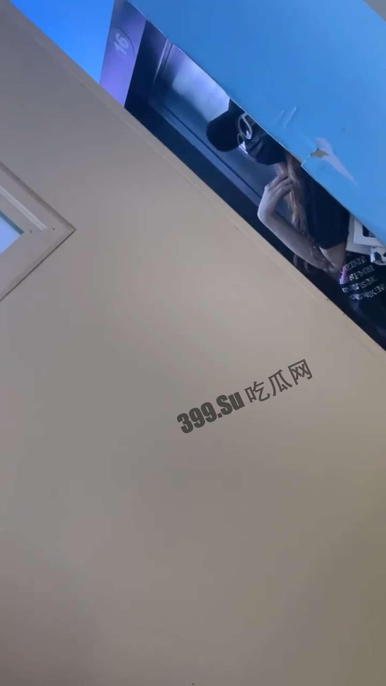 4月27日广东阳江的网红，江女生带他来江门，俩人不是男女朋友，男的睡完她又睡她朋友，女的气不过要来揭穿男子  第5张