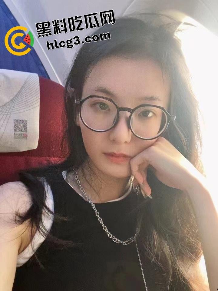 活久见！重庆书法老师『黄钦煌』爱上年轻大奶幼师 回家闹离婚 跳楼威胁妻子未果 坠楼死亡！  第5张