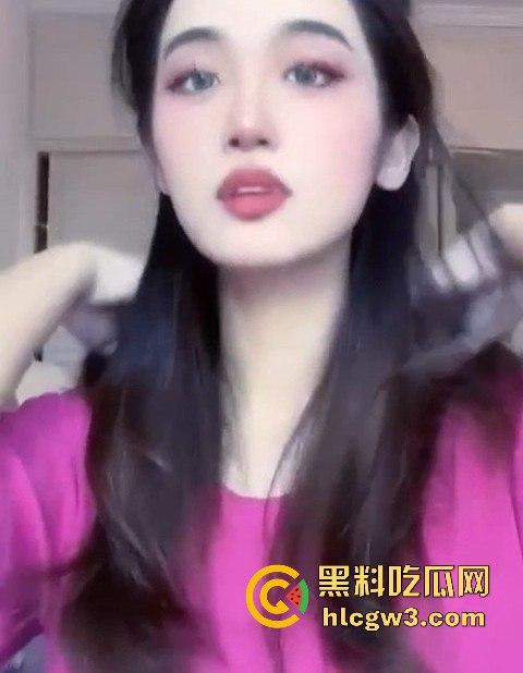 安徽灵璧凤山中学美术老师【李雯】不雅视频流出 被金主调教成小母狗，跪地舔屌的好老师！  第4张