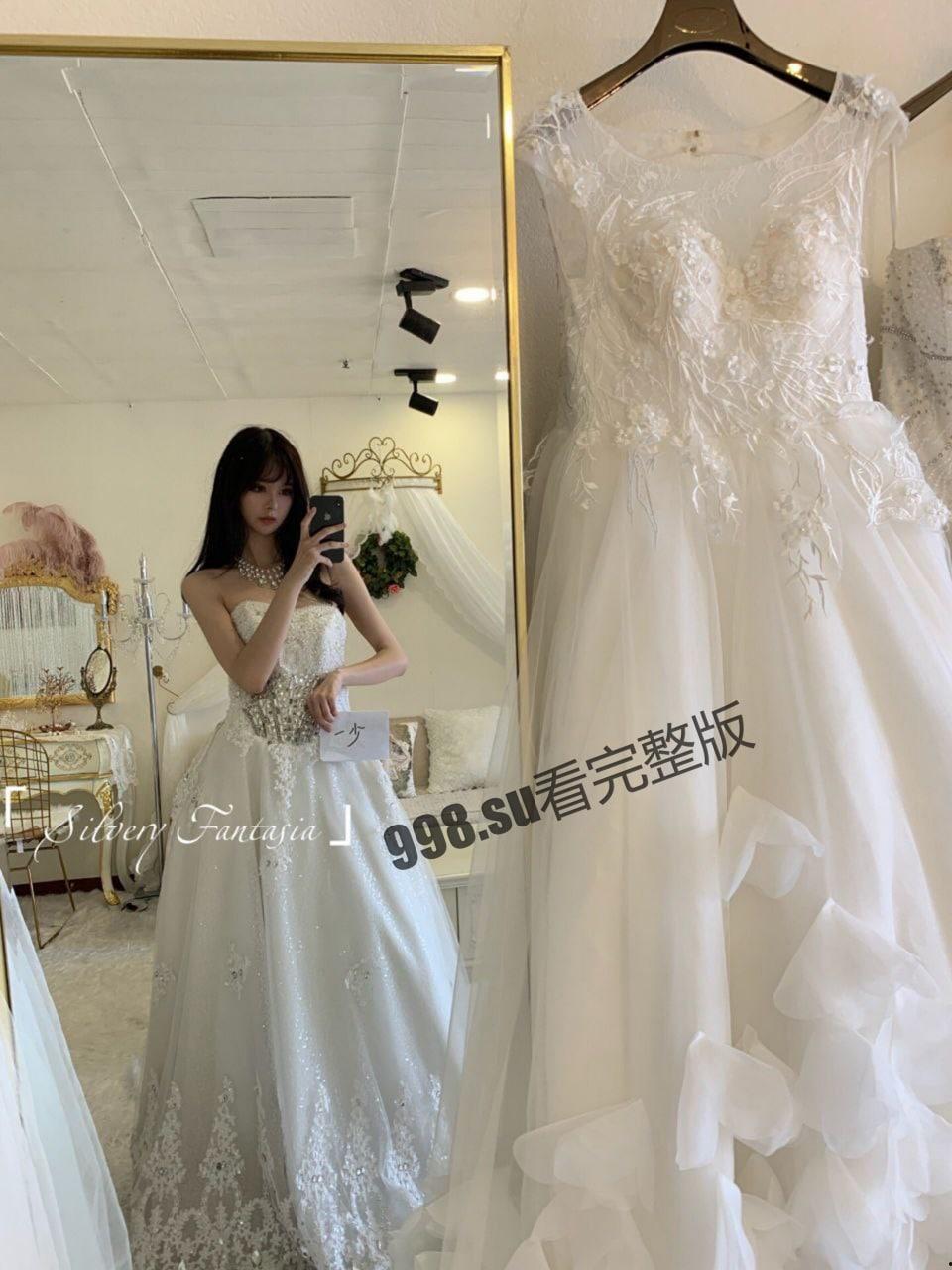 一少举牌系列 最新作品 超高颜值小姐姐身穿婚纱 举牌自慰  第2张