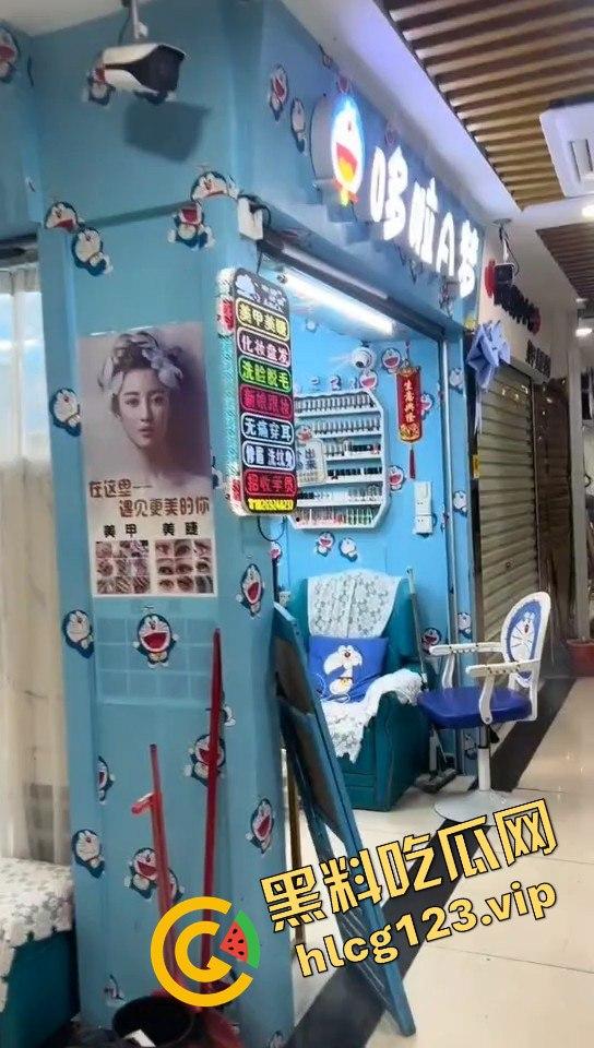 瓜友抓小三现场，广西婊子知三当三！贱人终究逃不过，捉奸现场太文明了？  第10张