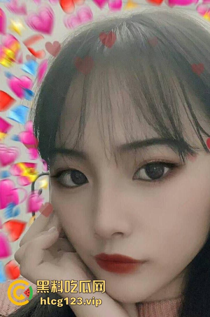 重庆幼师『杨玉环』反差婊浴室骚片流出！极品身材前凸后翘，口交嫩穴画面火辣撩人！  第2张