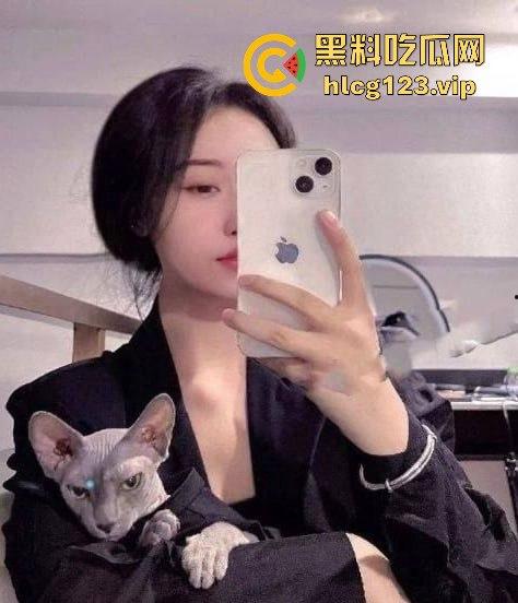 重庆幼师『杨玉环』反差婊浴室骚片流出！极品身材前凸后翘，口交嫩穴画面火辣撩人！  第5张