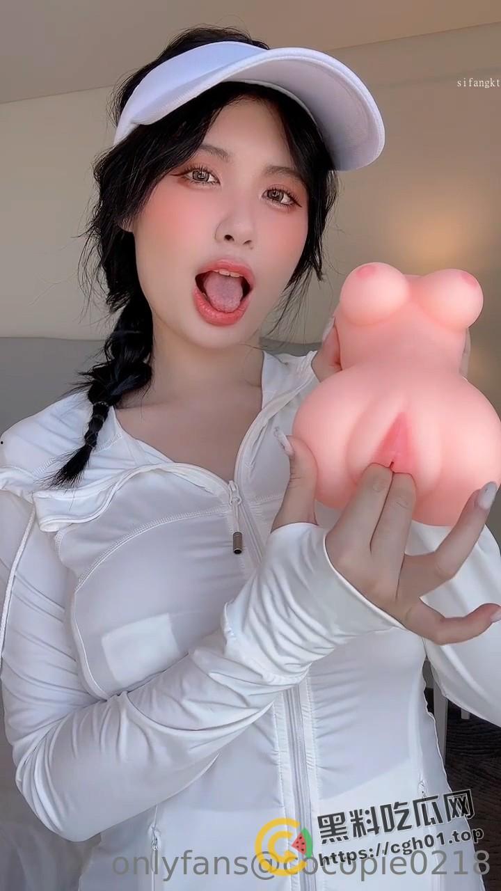 台湾极品巨乳网黄OF最新付费流出！cos 诱惑 制服 顶级魅魔 活该你挣这个钱 46v+大合集  第12张