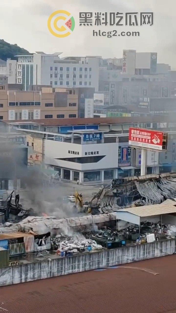佛山火灾大爆炸！20多家商铺被吞噬，凌晨恐怖场面令人咋舌  第10张