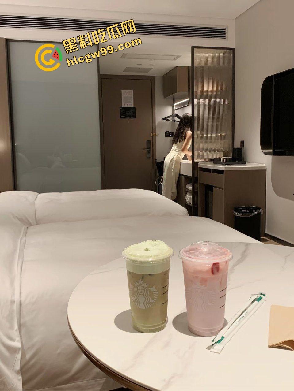 红书抖音甜御反差骚鸡【伤心小椰子】私下约炮金主爸爸,浴室马桶露粉逼激烈后怼爆干!独家曝光! 第5张 红书抖音甜御反差骚鸡【伤心小椰子】私下约炮金主爸爸,浴室马桶露粉逼激烈后怼爆干!独家曝光! 第5张