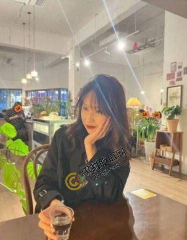 山西小少妇「李敏」私密生活曝光:人前贤良淑德,床上风情无极限,吃鸡吧如同吃饭 第1张 山西小少妇「李敏」私密生活曝光:人前贤良淑德,床上风情无极限,吃鸡吧如同吃饭 第1张