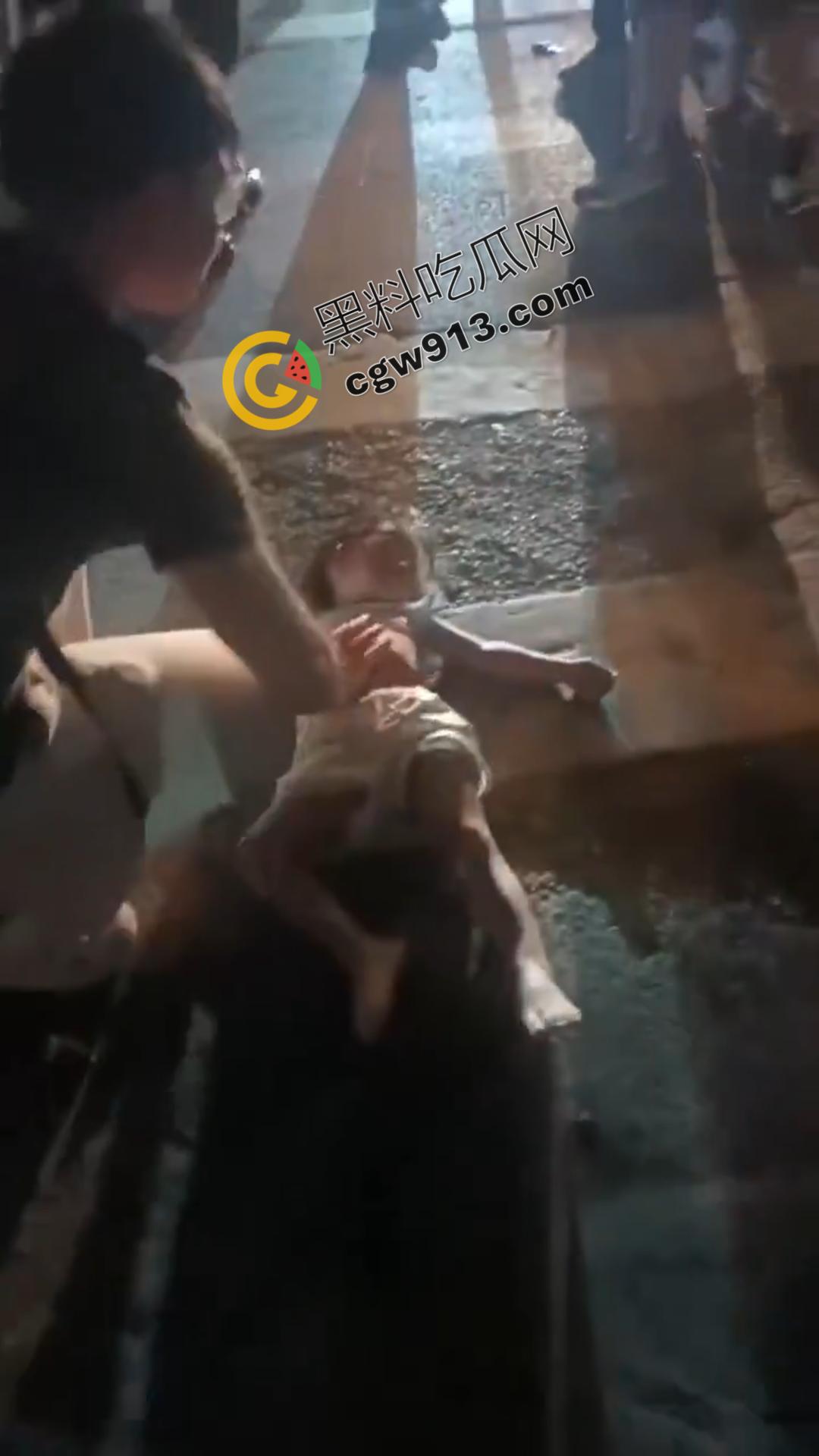 惨烈！广州海珠区悲剧车祸 6人受伤，幼童现场被无情撞倒，疲劳驾驶酿大祸！  第10张