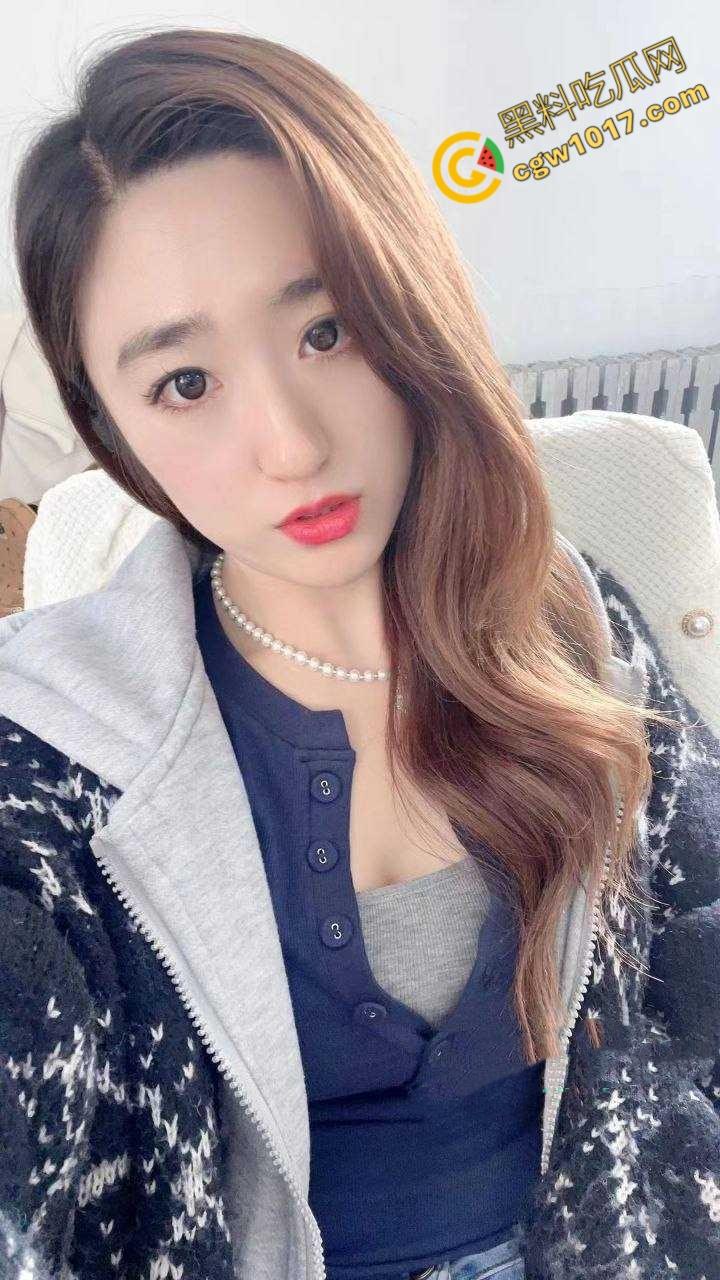 沈阳豪乳少妇【邓佳蕾】的淫荡诱惑:3P狂欢,狗绊式狂操,汁水四溅,欲仙欲死,疯狂放纵! 第9张 沈阳豪乳少妇【邓佳蕾】的淫荡诱惑:3P狂欢,狗绊式狂操,汁水四溅,欲仙欲死,疯狂放纵! 第9张