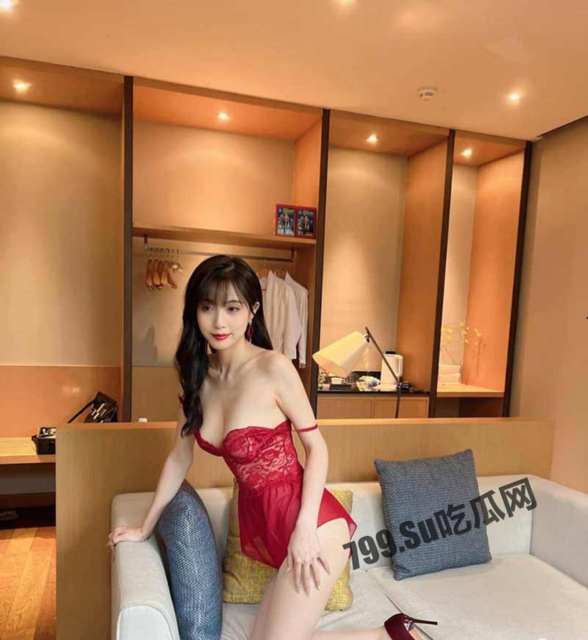 秀人网绝美人气女神「林星阑」最新大尺度制服套装私拍花絮  第17张