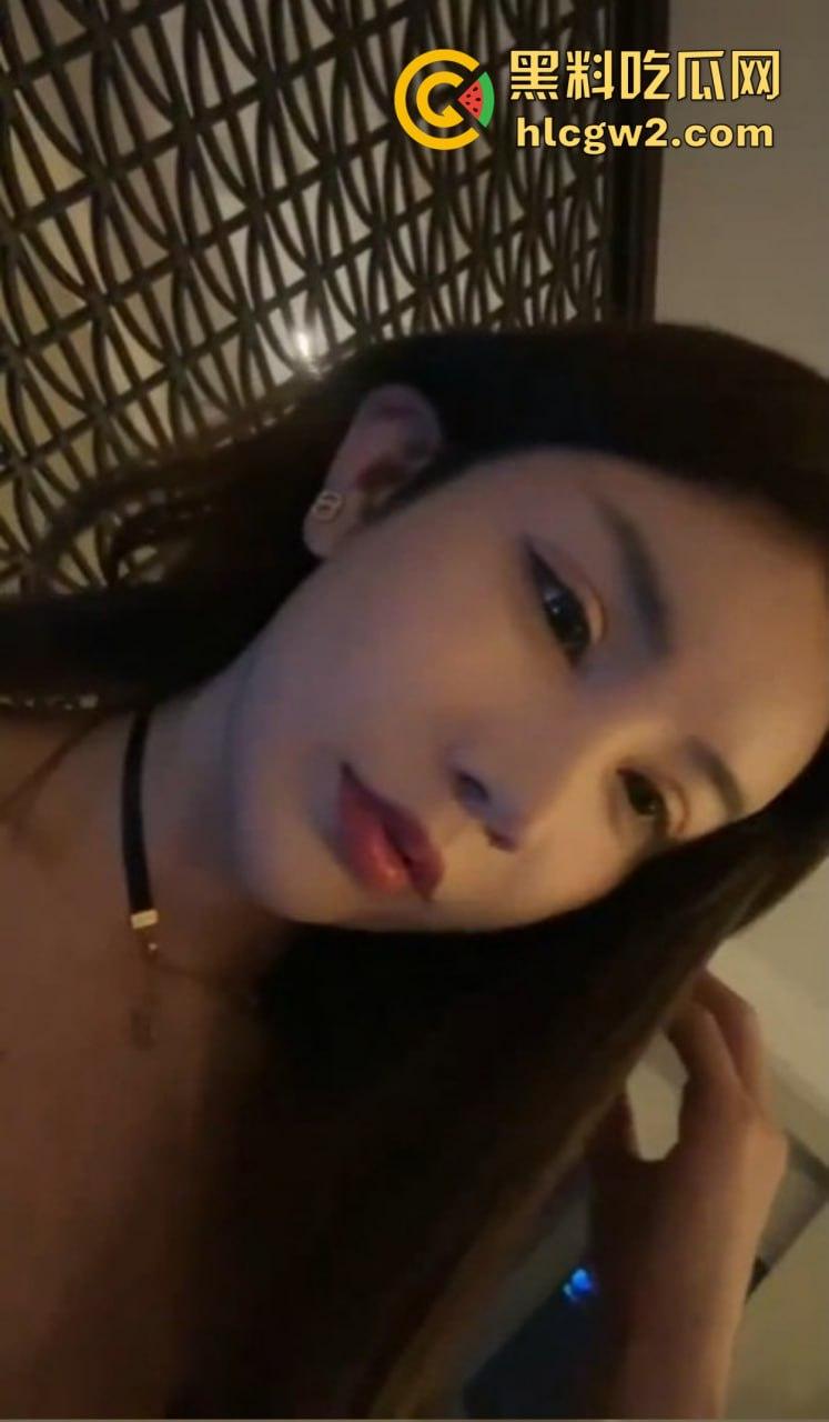 极品颜值女神『万欣雨』被爆操实录流出 私下竟是金主专属母狗，各种爆操配合销魂，穷人高攀不起的精盆！  第15张
