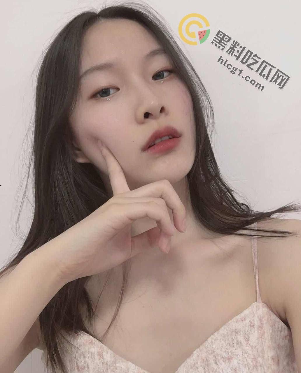 长白山旅游学院李蕾蕾的双重生活：乖巧学霸与床上荡妇的惊人对比！  第4张