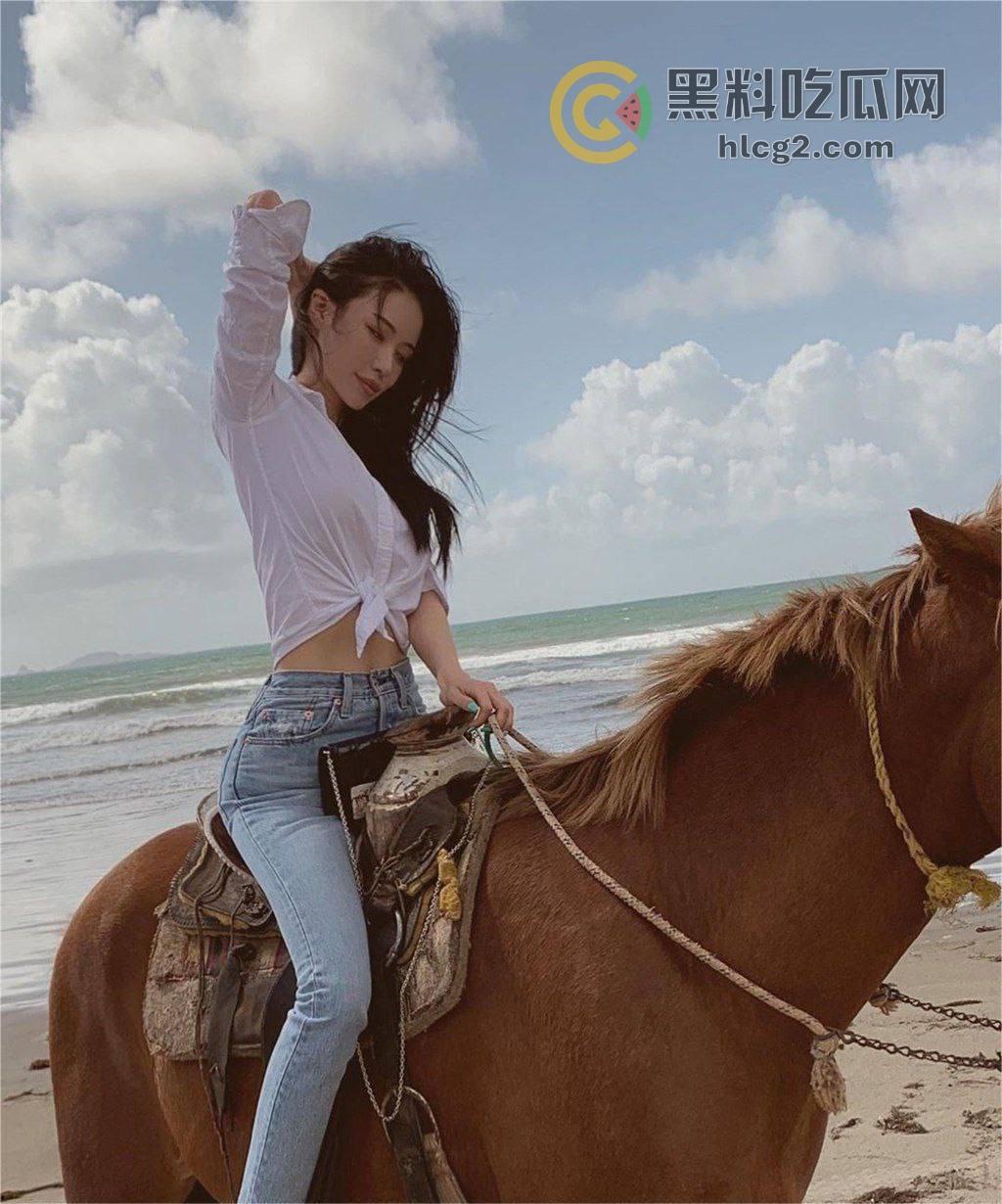 IG流出神似徐冬冬的韩国混血美女「EMILY」不雅视频全集  第1张