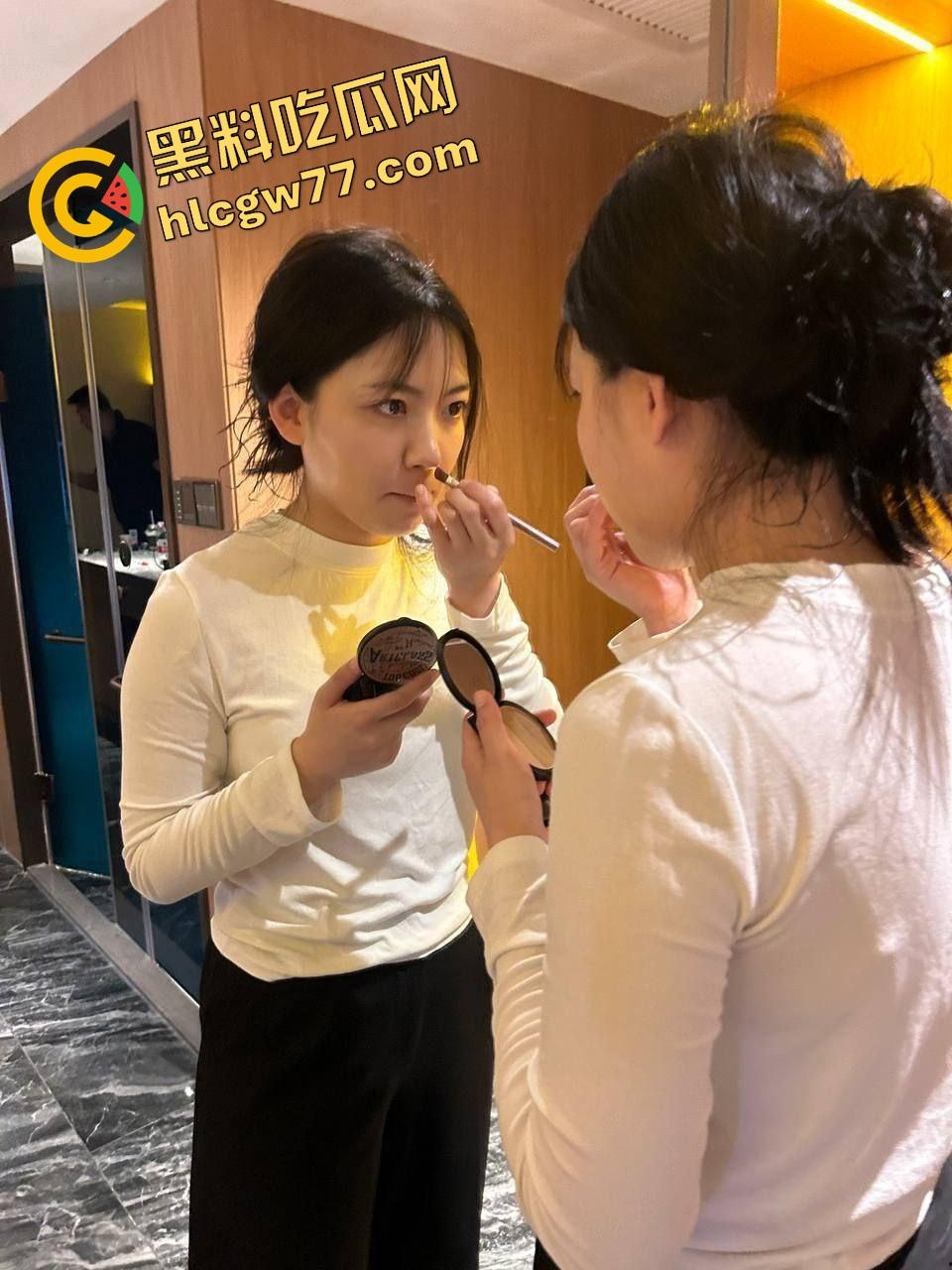 骚母狗前任初中破处高中献屁眼吞精,粉红嫩逼黑透被操烂,青春美少女妆精致却抬腿撒尿露骚洞! 第2张 骚母狗前任初中破处高中献屁眼吞精,粉红嫩逼黑透被操烂,青春美少女妆精致却抬腿撒尿露骚洞! 第2张