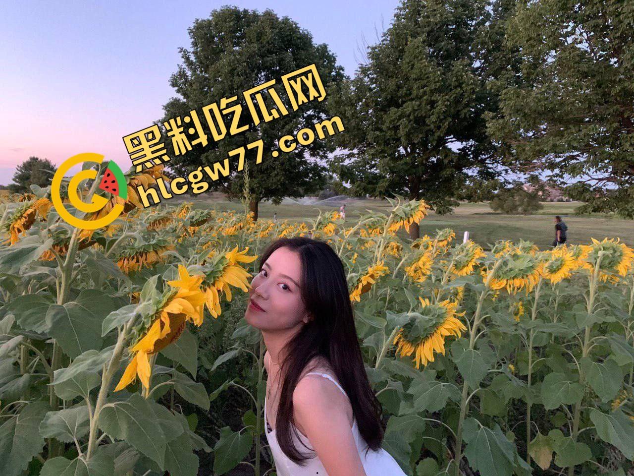 河南郑州斗鱼小主播【莉莉】兼职外围小母狗，家里情趣装备堆成仓库，前戏调情一条龙，洗澡伺候完直接开操！  第1张