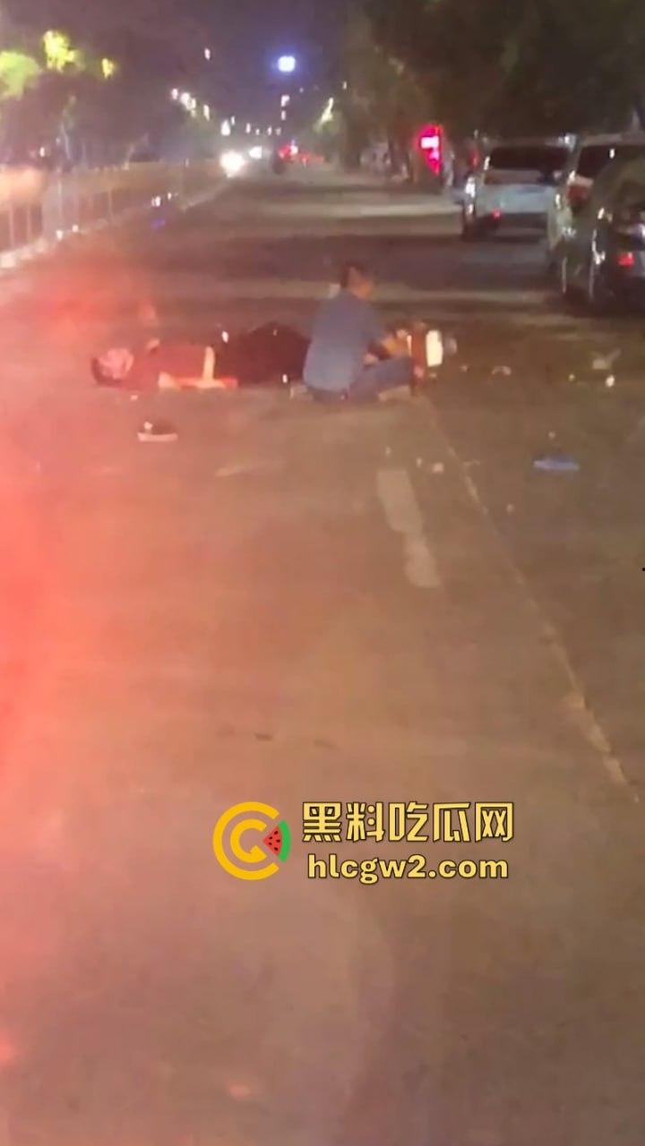 “晕倒前先把微信记录清一下！”潮汕东彩路精神小伙酒后驾摩托车狂飙酿车祸 不顾断腿先拿手机 这是有啥秘密啊？  第5张