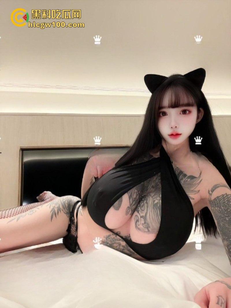 高颜值纹身网红【祎祎Vixen】福利合集曝光 符文女神360度展示人工巨乳 这全身的科技与狠活啊  第14张