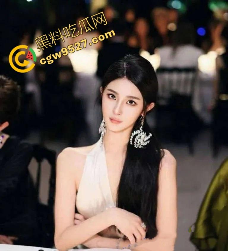 国际绝美超模秦苒的禁忌诱惑！口交、呻吟，只为新剧女主角宝座，女神的沦陷，竟是如此迷人！  第4张