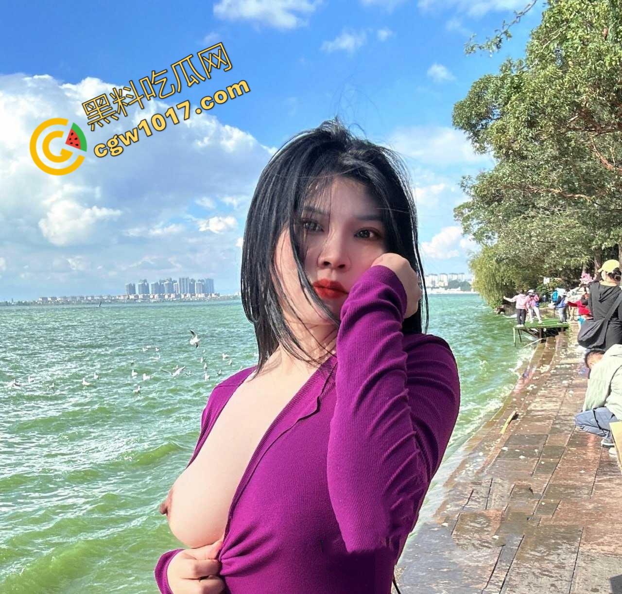 湖南爆乳美人户外大胆露奶，火辣身材勾魂摄魄，绿帽老公疯狂拍下春光无限，骚穴淫声连连，男人看了一定哈喇子狂流！  第8张