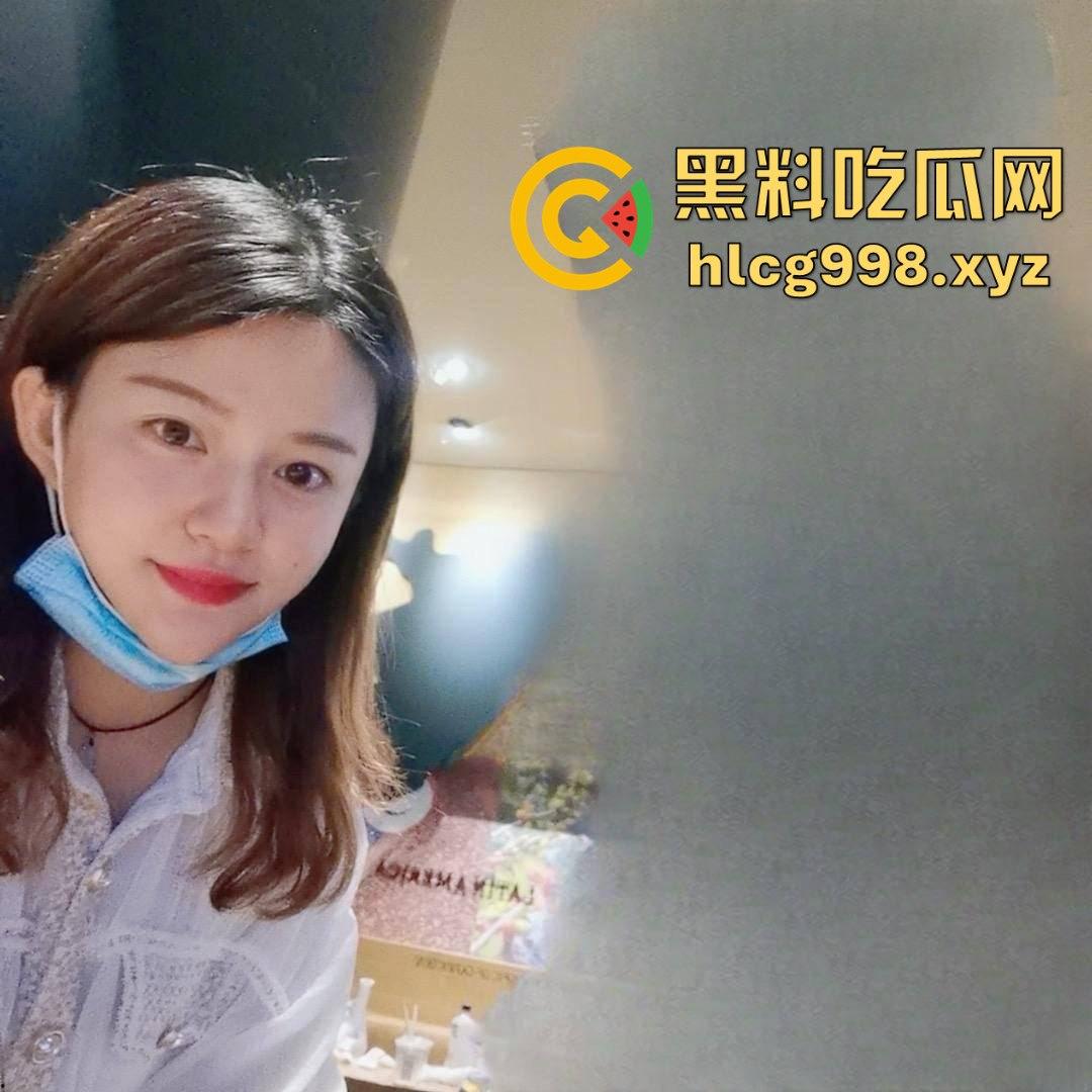 山东临沂罗庄的熟人妻李秀平,跟闺蜜酒店开房狂欢,粉鲍黑逼撅着翘,吃鸡巴像吸牛奶! 第8张 山东临沂罗庄的熟人妻李秀平,跟闺蜜酒店开房狂欢,粉鲍黑逼撅着翘,吃鸡巴像吸牛奶! 第8张