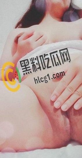 越南童颜巨乳白虎网红 TranMinhThienDi 身材极品的反差婊 发给男友的私房片泄漏  第2张